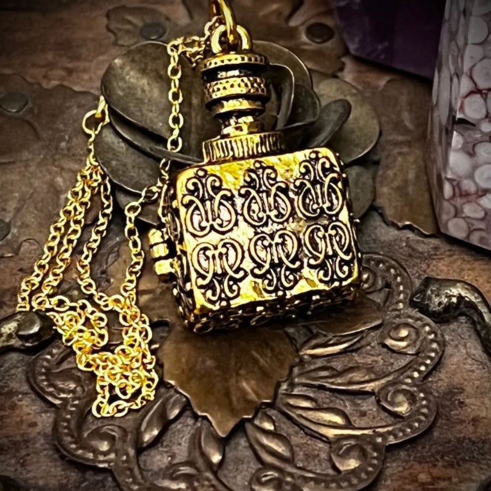 Vintage Antique Baroque Herbs Potion Magic Love Letters Keepsake Locket necklace